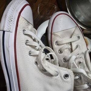 Converse hi-tops white 1